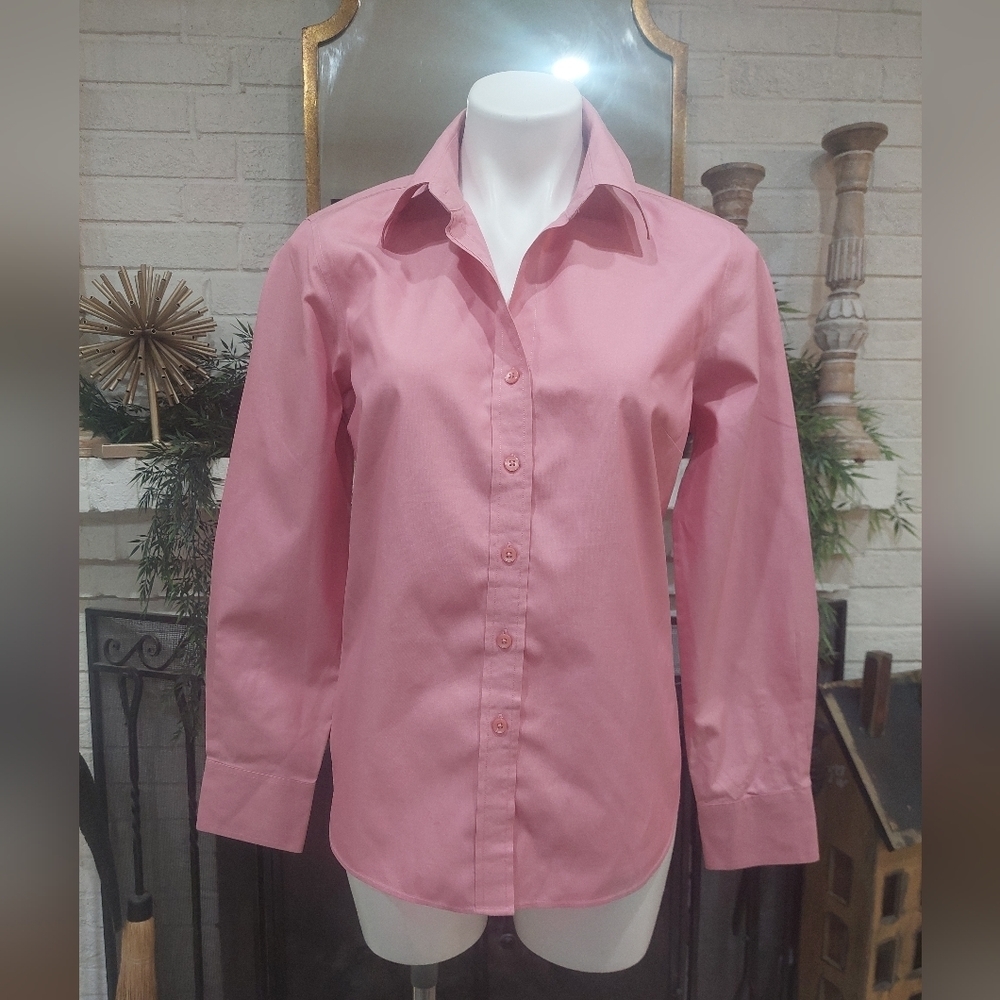 Harolds Women’s Sz M Pink V-Neck Button Front Collared City Shirt Classic Style - Picture 9 of 11